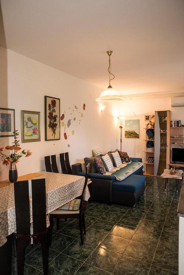 Apartment Lori Фажана Екстер'єр фото