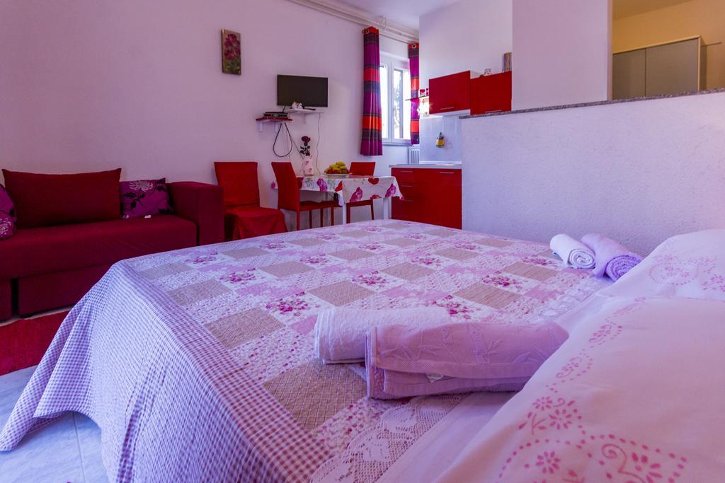 Apartment Lori Фажана Екстер'єр фото