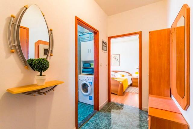 Apartment Lori Фажана Екстер'єр фото